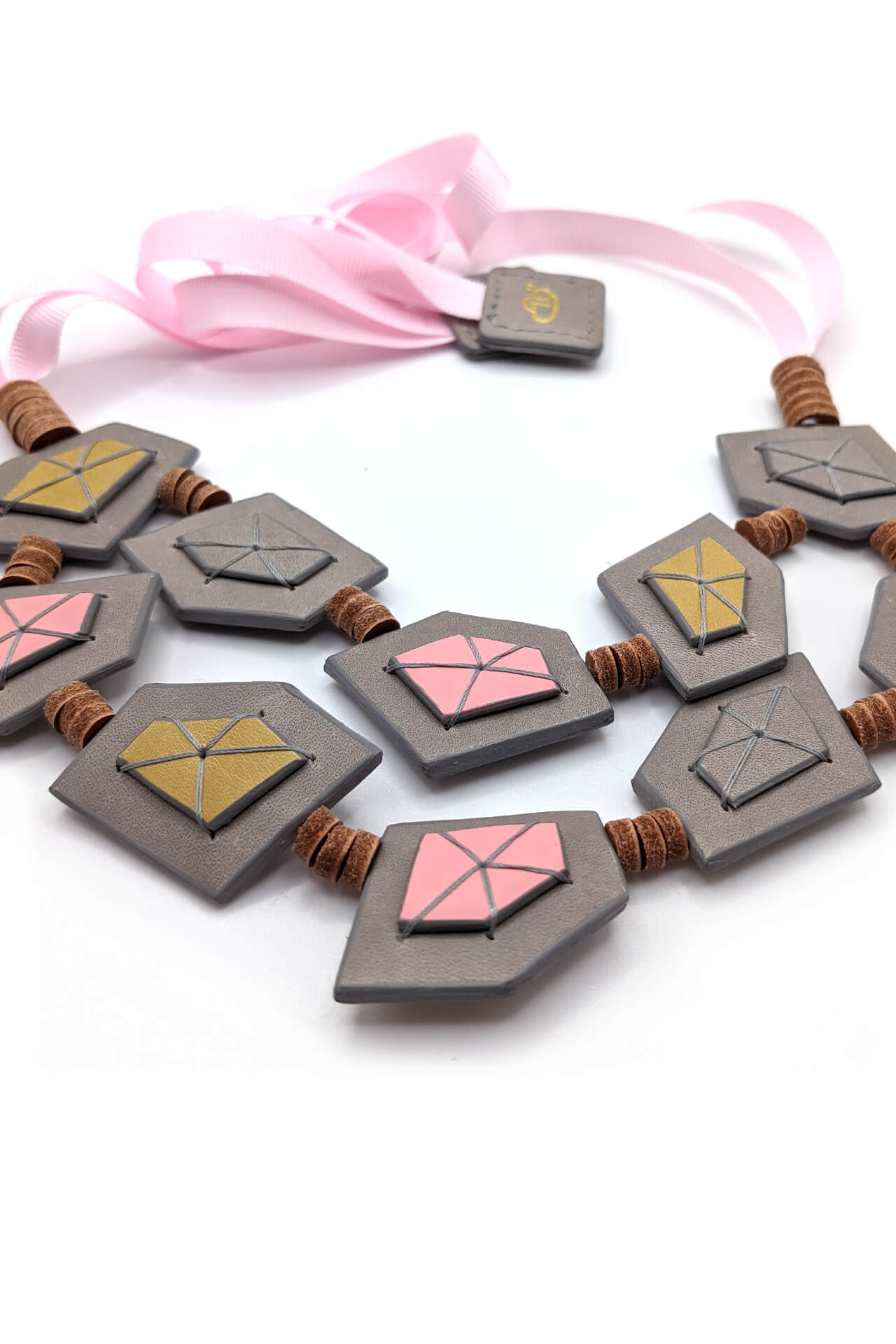"True gems" leather choker_pink