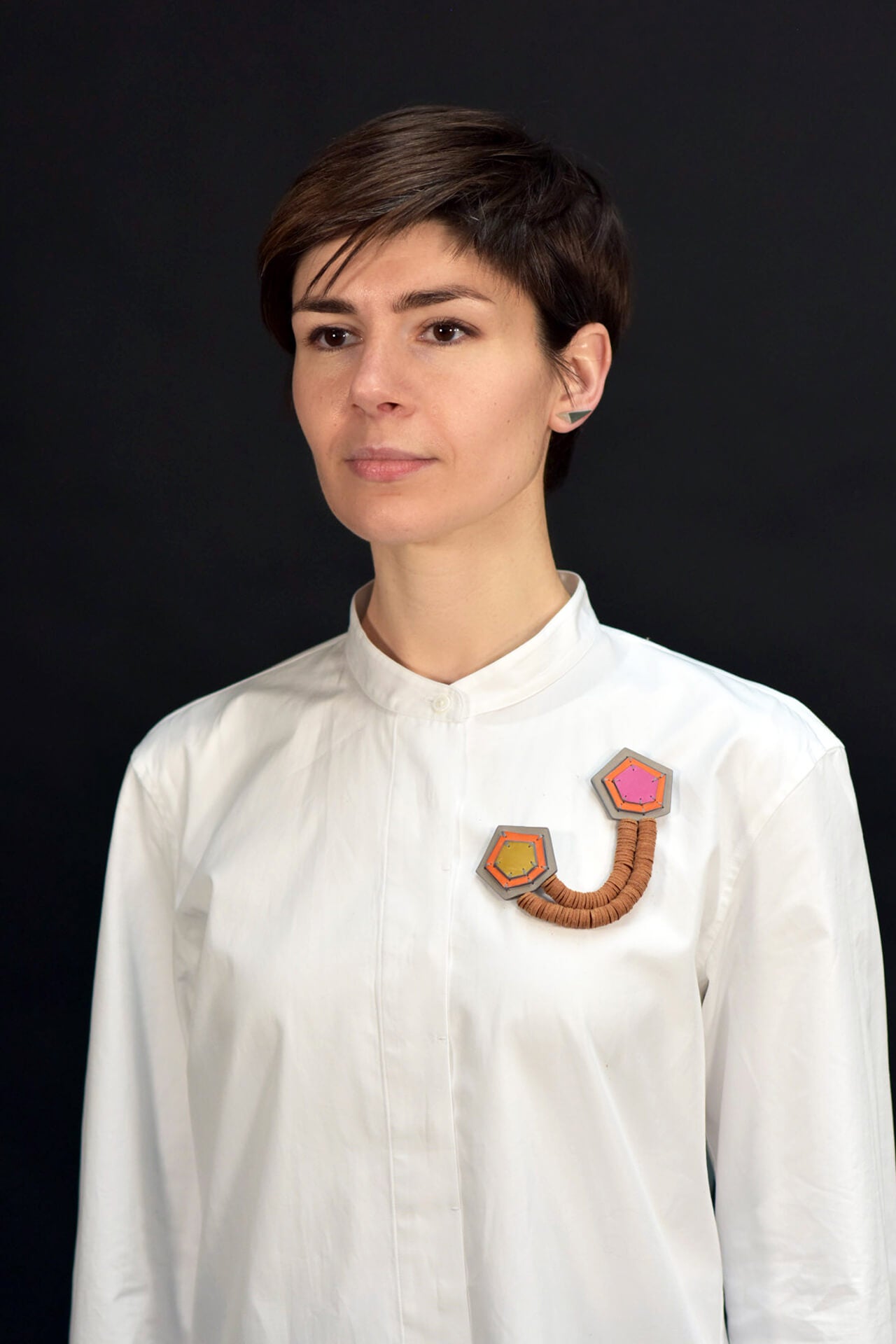 “True gems” 2 leather stones brooch_grey
