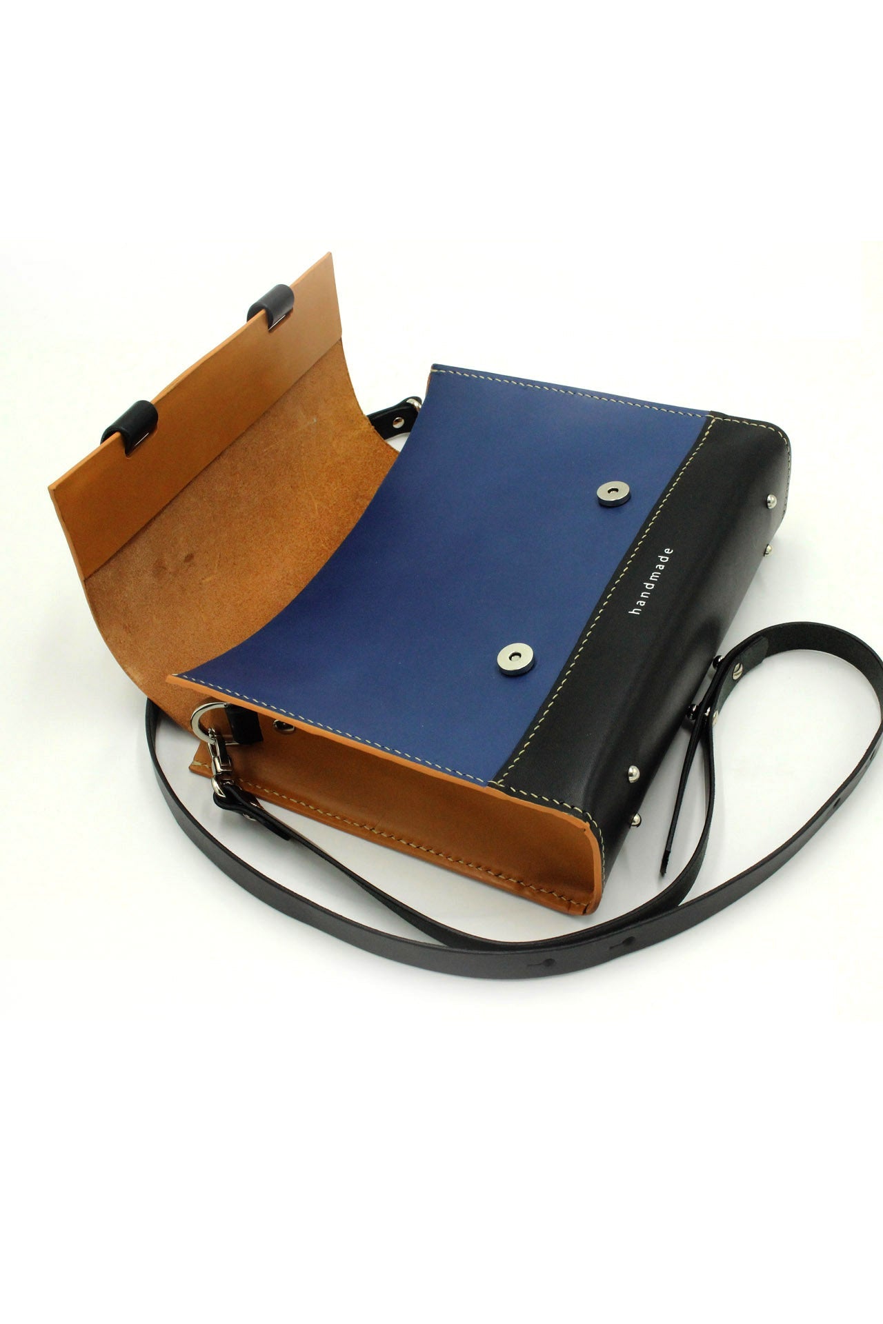 LEATHER SATCHEL WORKSHOP for 2 PEOPLE